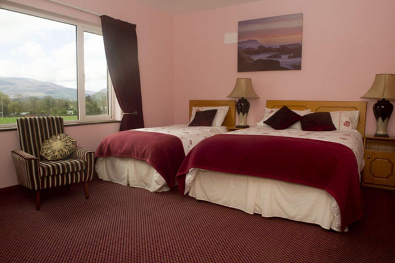 Bed and Breakfast Reeks View Teernaboul Экстерьер фото